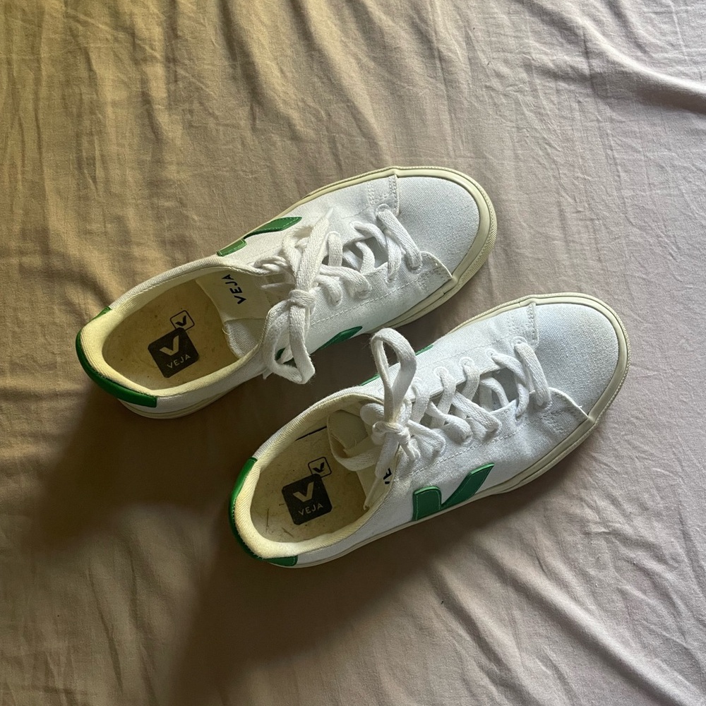 Veja White and Green Women's Sneakers - Picture 2 of 5
